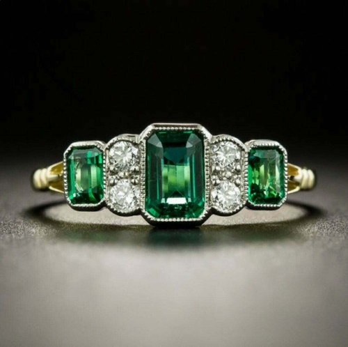 Emerald cut diamond - ct,