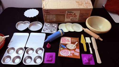 Vtg 1977 wilton - 1977, &
