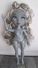 Shadow High Fashion Doll. Luna