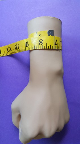 Life size realistic - size, looking