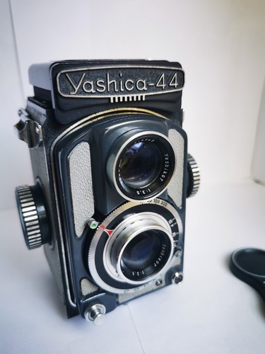 Yashica 127 film tlr - fa,