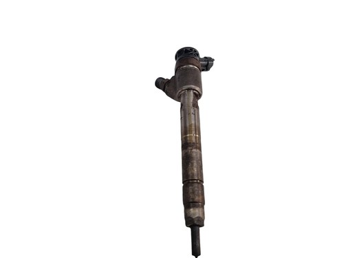 Vauxhall vivaro fuel injector - vivaro,