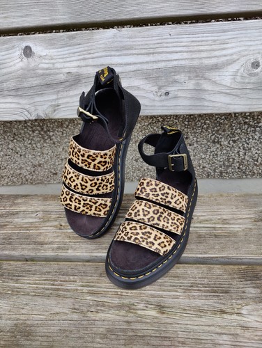 Martens sandals size 7 - dr.,