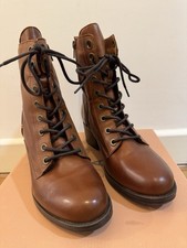 Moda In Pelle Brown Boots Size