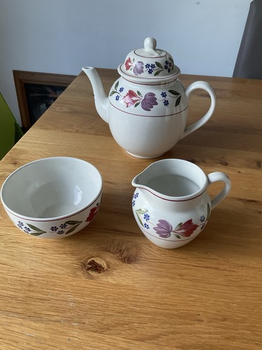 Adams old colonial mlk jug - adams,