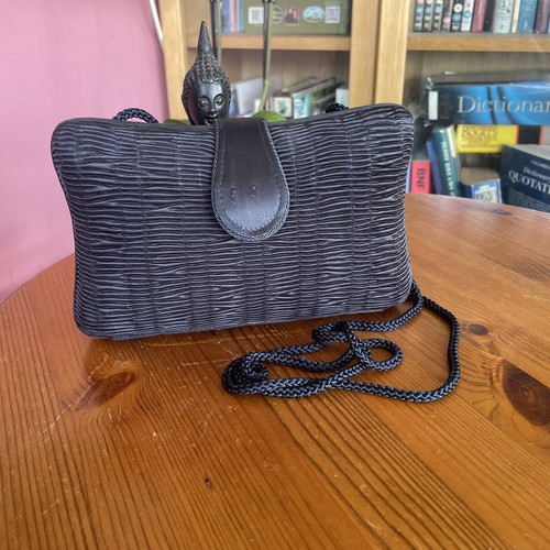 Very elegant navy - elegant,