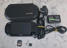 PS Vita PCH-1003, Case