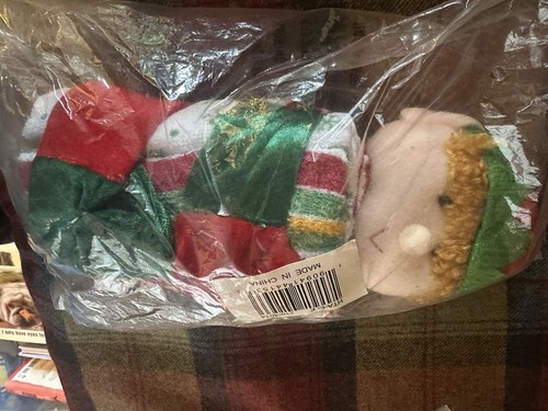 Elf hugging festive - elf, towels