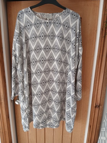 Masai black white print floaty - masai,