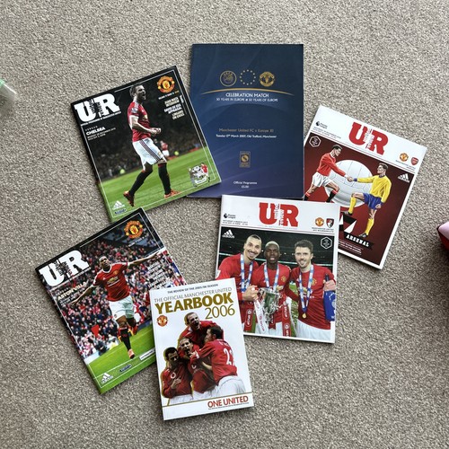Manchester united programmes - manchester,