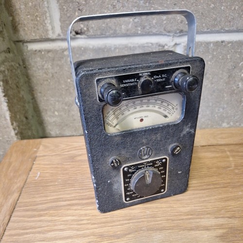 Vintage avo megger meter heavy - vintage,