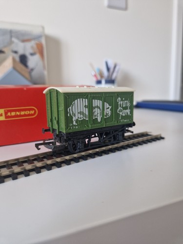 Hornby prime pork - hornby,