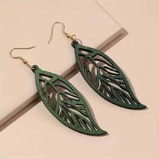 Green Wooden Hollow Leaf