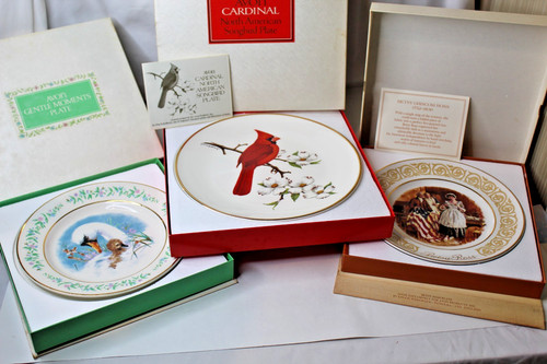 Lot vintage avon collector - lot,