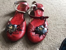 Beautiful Vintage Yoma Floral Leather Kitty Heel shoes women size 7 Slight Defec