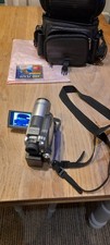 Hitachi DVDCAM DZ-BX35E Handheld DVD-RW Camcorder Silver Tested + New Disc, Bag