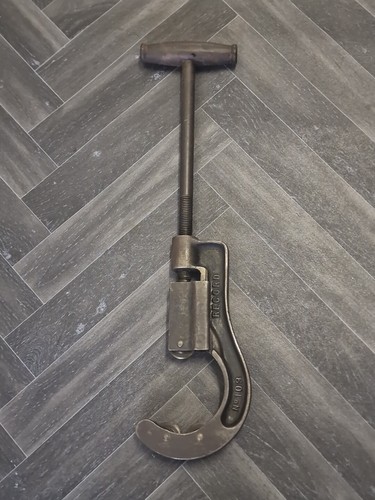 Record 103 pipe cutter - pipe,