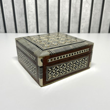 VINTAGE Middle Eastern Inlaid Wooden Jewellery Box with Mother of Pearl - Used