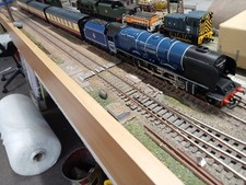 Hornby 00 Blue 46239 City of