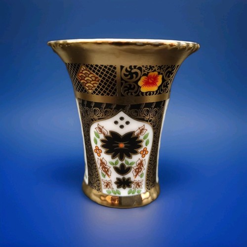 Exquisite atlas imari - imari, japanese