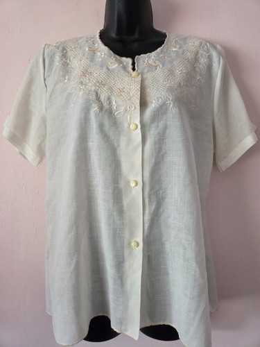 Vintage cream embroidered - vintage,