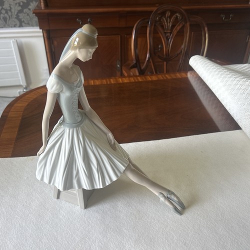 Nao lladro large retired - nao,
