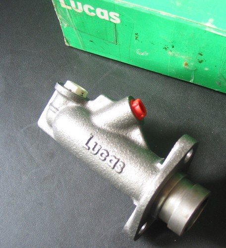 Brake master cylinder - brake,