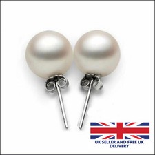 Freshwater pearl stud earrings - pearl,