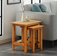 Nest tables small oak - of, 2