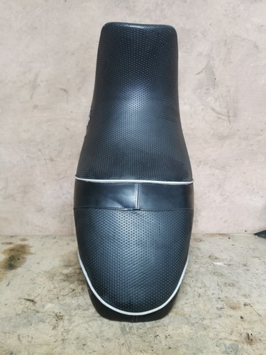 Yamaha 1100 bulldog seat - yamaha,