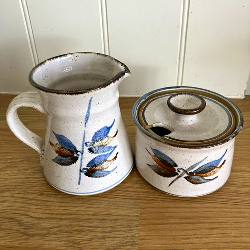 Vintage twentypence pottery - vintage,