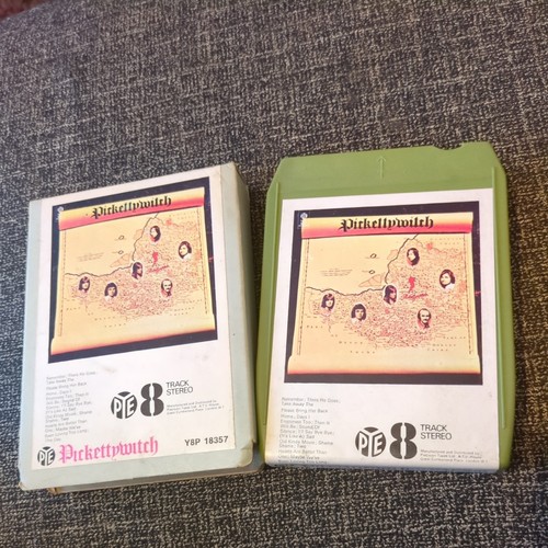 Track cartridge tape - ,