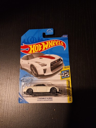 Hot wheels nissan gtr r35 - hot,