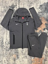 Grey Tottenham Hotspur Very Rare Medium Men’s Nike Tech Fleece Tracksuit Rrp220