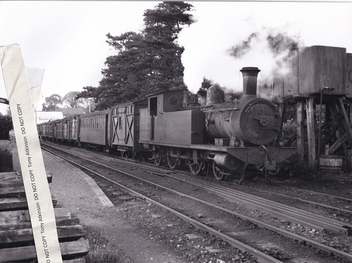 Mohill station cavan - station,