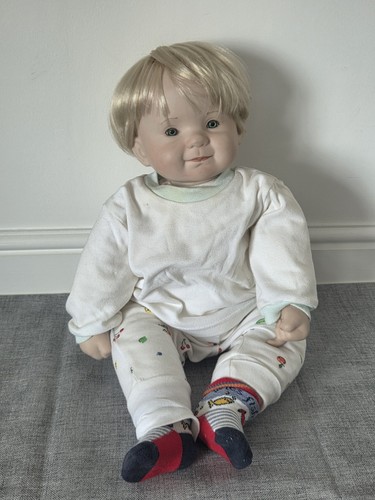 Porcelain and cloth jointed - porcelain,