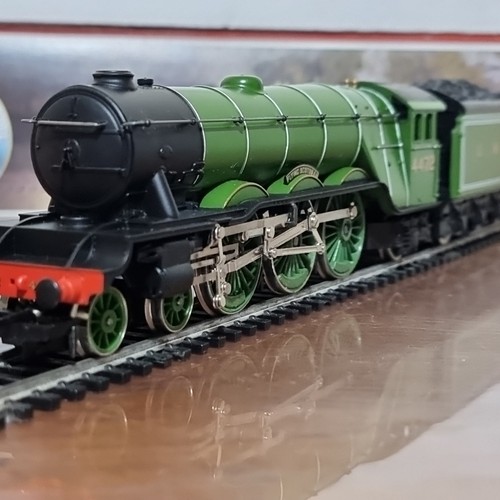 Hornby r398 lner - r398, flying