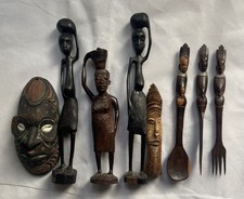 Bundle of 8 Wooden African