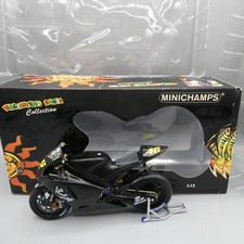 Signed minichamps scale - signed,
