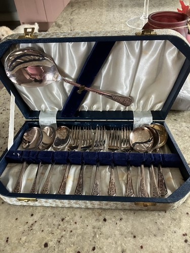 Vintage desert spoons forks - desert,