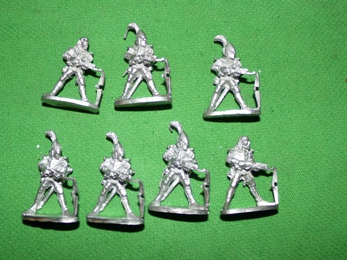 Vintage lead 28mm - lead,