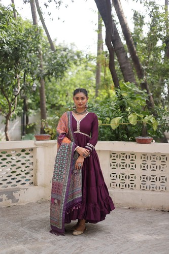 New pakistani party wear - pakistani,
