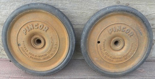 Old vintage pair - vintage, pincor
