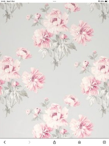 Laura ashley beatrice - -,