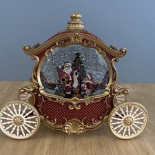 Christmas Carriage Snow Globe