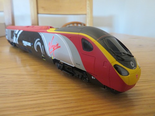 Hornby virgin pendolino alstom - virgin,