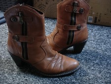 Superb Ladies RIEKER Leather