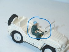 R05 Dinky Toys Plastic Soldier