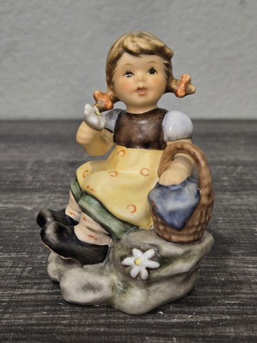 Hummel figurine gretl 2247 - figurine, #2247