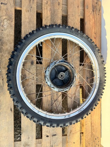 Dt100 front wheel - front, 1